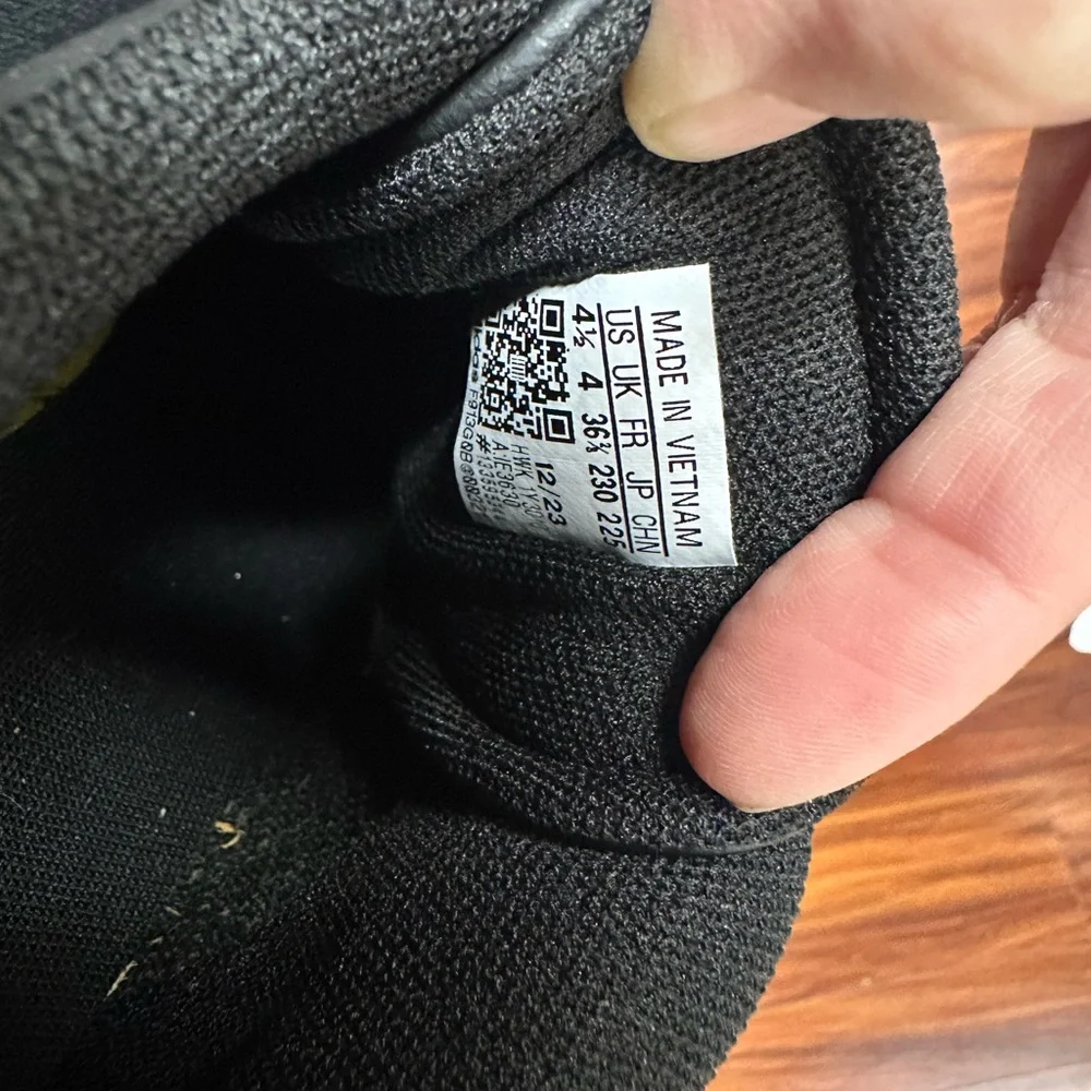 Adidas Men's Black and White Sneakers with Brown Sole - Picture 4 of 8